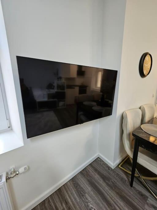 Affordable Suite In Vienna'S Hotpoint מראה חיצוני תמונה