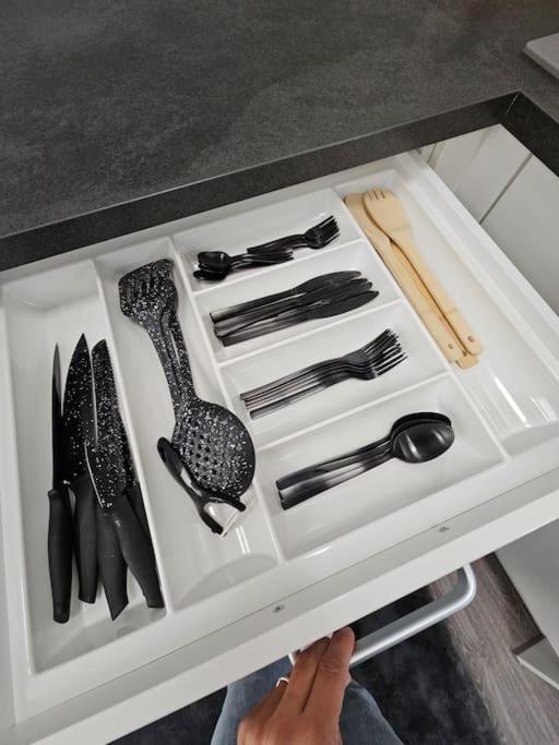 Affordable Suite In Vienna'S Hotpoint מראה חיצוני תמונה